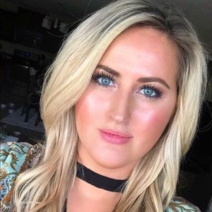 Meet your Posher, Alison